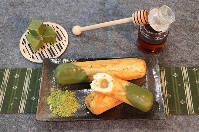 全新品项「抹茶枫糖蛋糕棒」夹入香甜枫糖内馅，售价45元／条。（图片提供／Mister Donut）