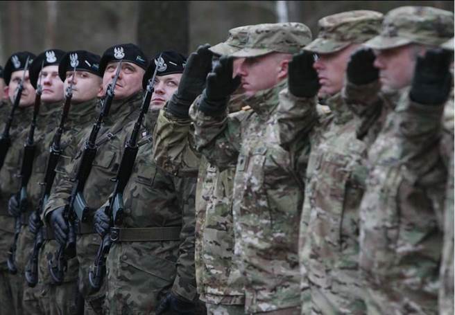 2017年1月12日，首批美國軍隊入駐波蘭西部薩根軍事基地。(圖/美聯社)
