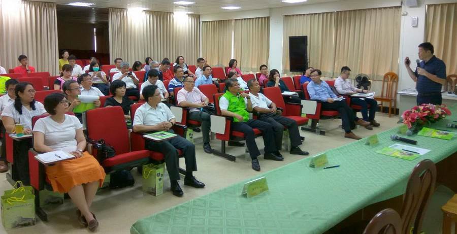 é²æç¸£æ¨åè¾²æ¥­äººæçã3X3ï¼4ææè¨ç«ãï¼29æ¥å¨èå°¾è¾²å·¥çèªªææå¯èå¨ç¸£åä¸­æ ¡é·ãä¸»ä»»ï¼èè½è¨ç«ä¸»æäººèå°¾ç§æå¤§å­¸å¯æææ´å®è°·ï¼å³ï¼èªªæãï¼è¨±ç´ æ æï¼