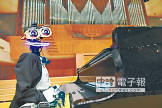 機器人鋼琴家造訪北京音樂廳