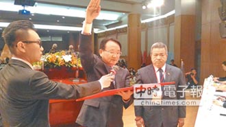 陳柏光連任黨主席 致力兩岸和平