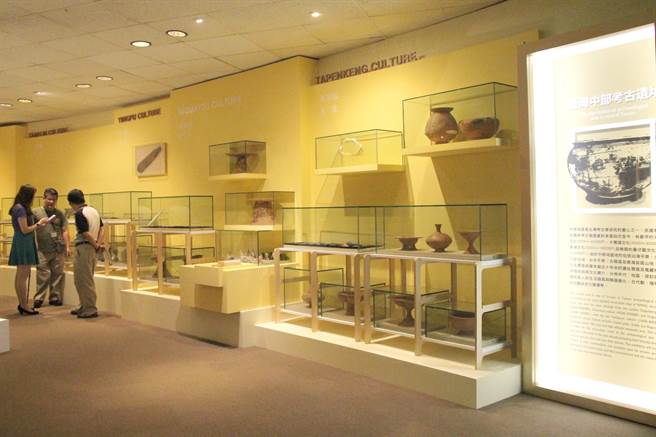 科博館推出「古代人說故事」展，展示考古發掘成果。（陳淑芬攝）