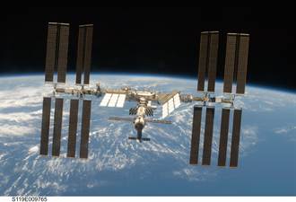 國際太空站出現漏氣 太空人聯手修補