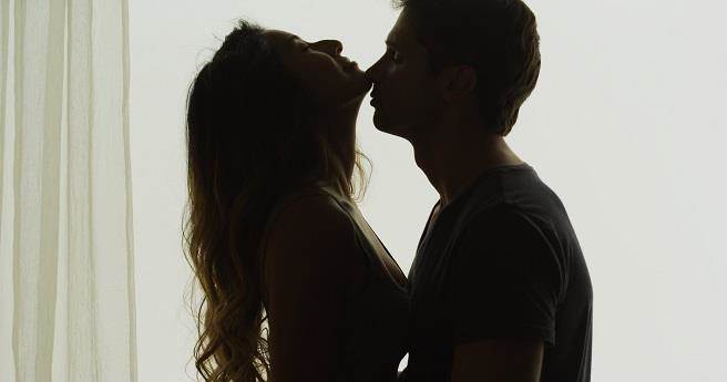 住18楼人妻不搭电梯爬楼梯，真相竟是在楼梯间与小王上演活春宫。(示意图/达志影像）