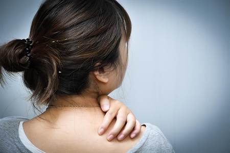 8成乾癬長在頭皮秋冬季惡化最嚴重 生活 中時