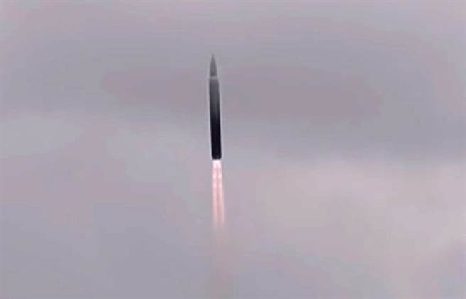 將成為20倍高超音速武器載體的俄羅斯「短劍」洲際彈道導彈。（圖／俄羅斯國防部）