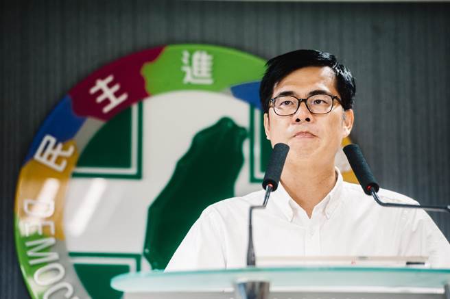 陳其邁訴說自己對故鄉高雄的責任，認為韓國瑜總是站在改革的對立面，也對韓的過去問政表現表示沒有印象。(郭吉銓攝)