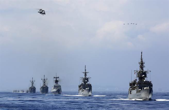 国军汉光演习海上实兵操演。（图/中时 王远茂)