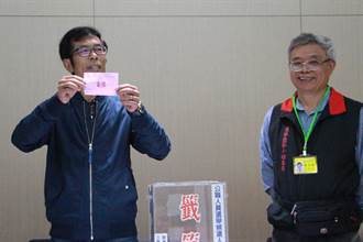 三義鄉龍騰村長選舉票數皆168　未到候選人代抽當選