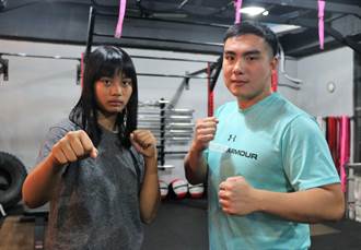 恆春拳擊小女孩李敏比賽奪冠 與教練的故事更讓人感動