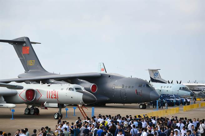 中国大陆近年积极发展空军，机队规模扩张迅速。图为2018年珠海航展。（图／新华社）