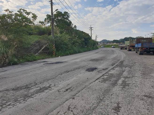 壯觀台北聯外道路爛兮兮居民盼移交市府維護 生活 中時