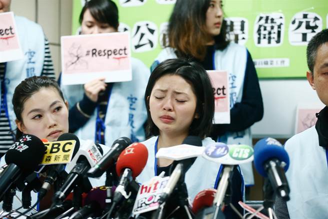 空姐被噁烂洋男逼擦屁股 资深学姊：肯定学妹做这2件事。（资料照 方浚哲摄）