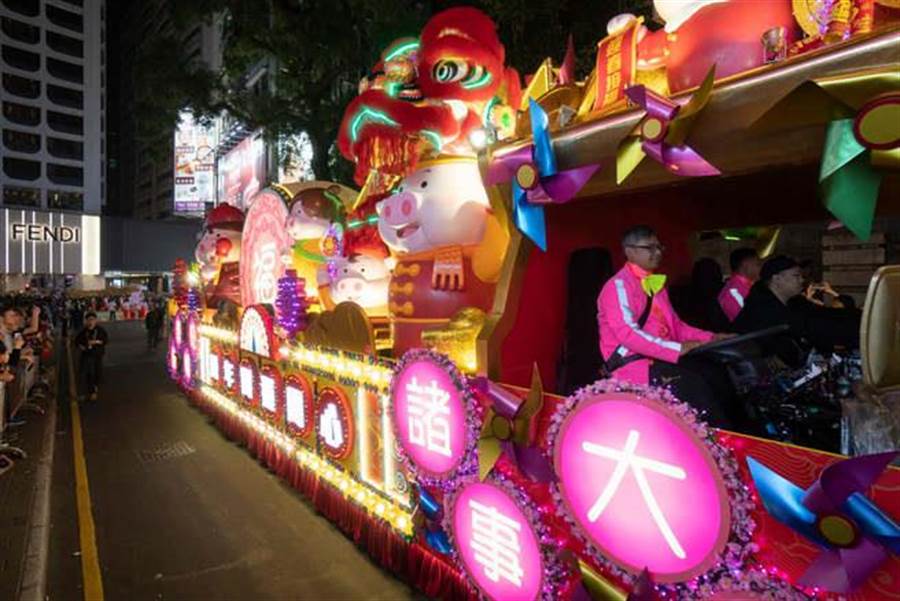 香港「新春國際匯演之夜」被《孤獨星球》推薦為全球最值得欣賞娛樂盛事之一。（香港旅遊發展局提供）