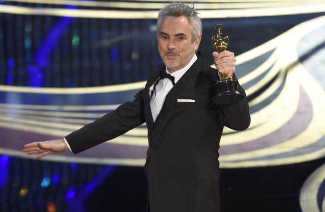 墨西哥名导艾方索柯朗凭藉《罗马》，勇夺奥斯卡最佳外语片及最佳导演奖。(图／美联社)