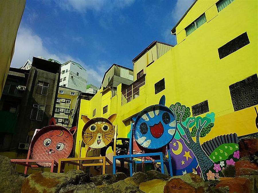 銀同社區這有個「貓咪高地」但已成為網美最愛的台南私房打卡景點之一。
