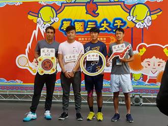 華國三太子網賽》體驗布袋戲跟抽籤 謝政鵬抽到「冠軍」