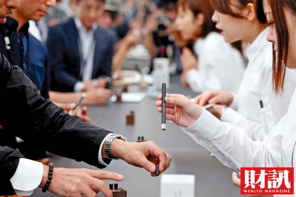 面對外國菸商的夾擊，起步較晚的日本菸草產業公司急起直追，計畫靠新商品和人海戰術，挽回頹勢。(圖/財訊雙週刊提供)