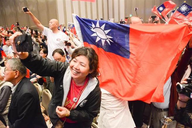 韓國瑜與洛杉磯華僑聚會，現場氣氛熱絡。(圖/本報系資料照)