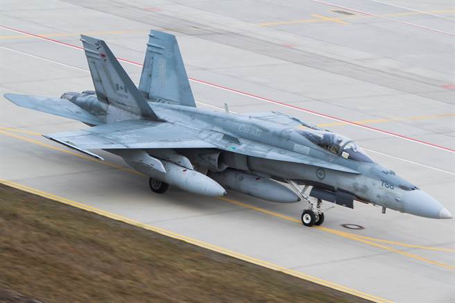 加拿大皇家空军F-18战机的资料照。（达志影像/Shutterstock）