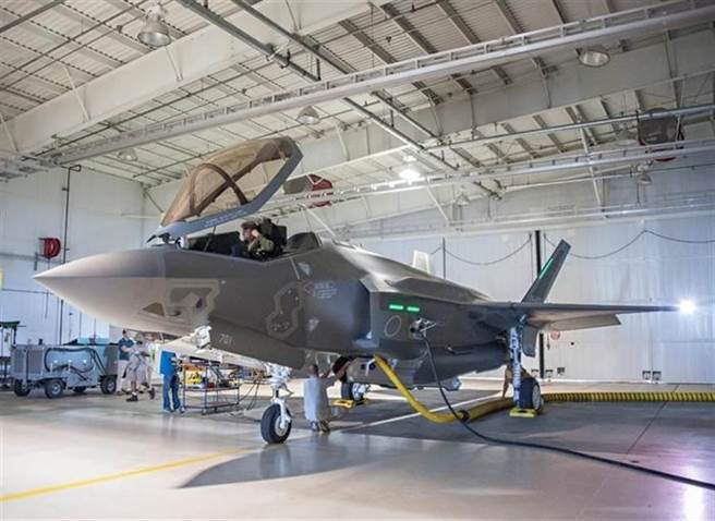 首架在日本由三菱重工在名古屋小牧南工厂完成组装的F-35A战机。（图／Lockheed Martin)