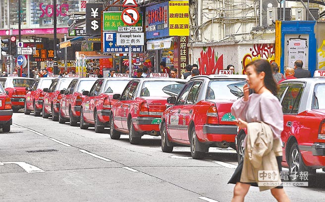 香港計程車業界人士指大灣區對計程車行業發展非常有利，預料計程車每年會有5%至10%的營業額增長。