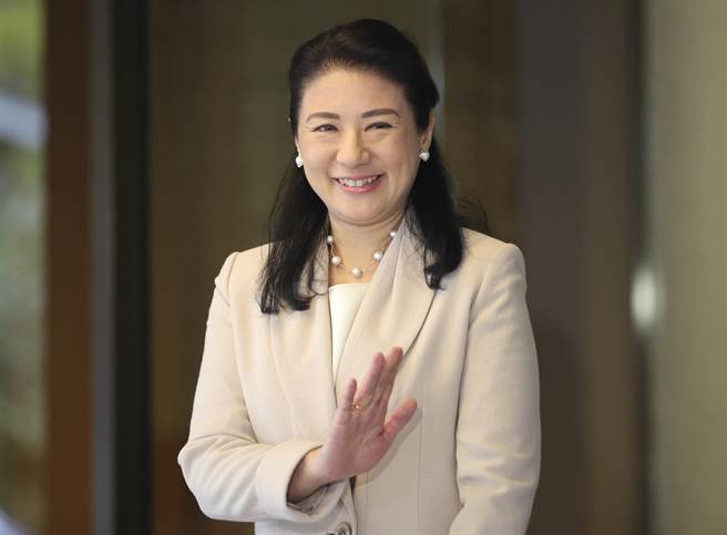 德仁即位为天皇后，结缡26年的雅子将成为皇后，但却必须遵循传统，不得出席即位大典，图为雅子2018年3月16日的资料照。（美联社）