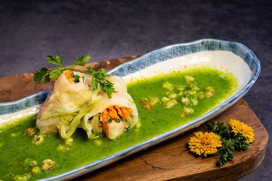 「舞饌日式料理餐廳」提供多款日式創意會席與懷石料理。（綠舞觀光飯店提供）