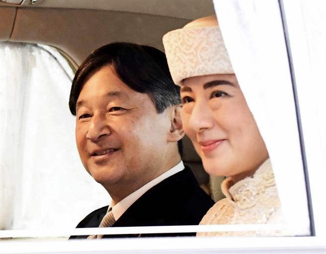 德仁天皇东京时间今天上午10点30分（台湾时间上午9点30分）进行「剑玺承继仪式」。（图／美联社）