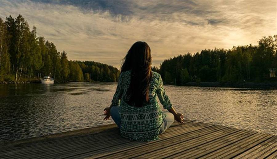 除了斷食，冥想也是多爾西極度推崇的養身方式。圖片來源：pixabay