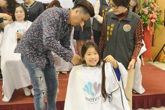 醫護獻髮慶護理師節  7歲童捐髮：因為想幫助人