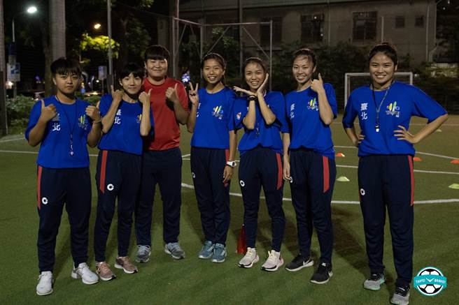 木蘭女足聯賽11日由台北熊讚隊迎戰花蓮隊。(台北市體育局提供)