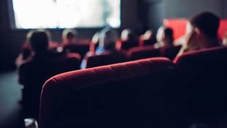 電影院座椅為何都紅色？原因很科學