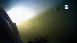影》瞎！人類探索馬里亞納海溝破紀錄 驚見塑膠垃圾