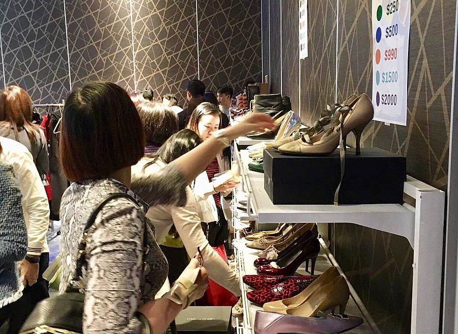 AWA奇奧愛協會也與台北101購物中間聯手舉辦「二手義賣阛阓」，義賣所得扣除本錢後將資助這群小朋友去比賽。（台北101提供）