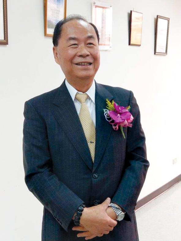 亞光董事長賴以仁。圖／王中一