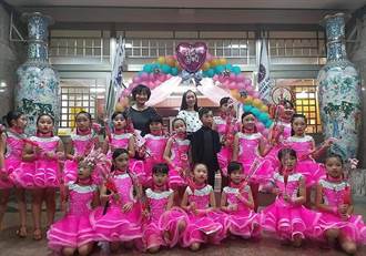 北辰國小國標舞課程 學童公益演出舞出自信