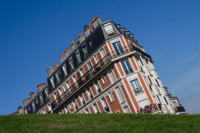 千万买河畔房 17年后睡醒突下陷(示意图/达志影像)