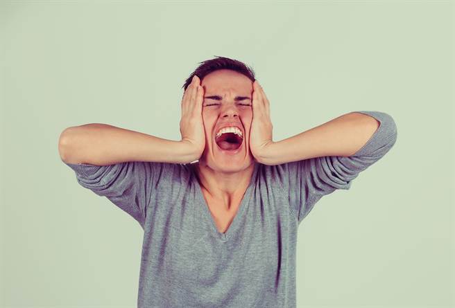 男大生住進超級砲房超崩潰。（達志影像/shutterstock提供）