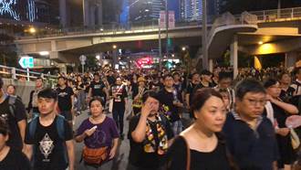 香港「七一遊行」隊頭已到終點　銅鑼灣仍擠擁