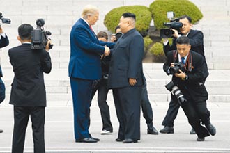 川金三會好猛 震撼國際 美總統第1人 川普單槍匹馬入北韓