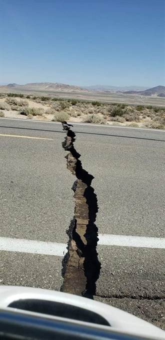 南加州6.4地震狂搖地裂 20年最強 