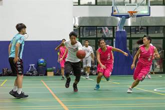 PLG雙語籃球夏令營 韓國瑜宣示推展雙語教育決心