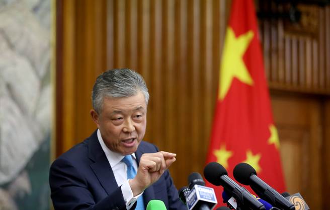 中国大陆驻英国大使刘晓明在记者会上表示，香港危机一旦失控，中国大陆将迅速平息暴乱。（图／路透）