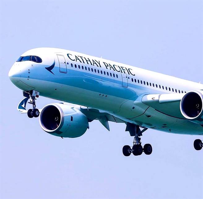 香港​国泰航空2高层辞职。图为国泰航空A350客机。（图片摘自国泰航空IG）
