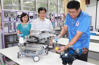 自走車競速暨機器人創意大賽 10月台灣首府大學登場