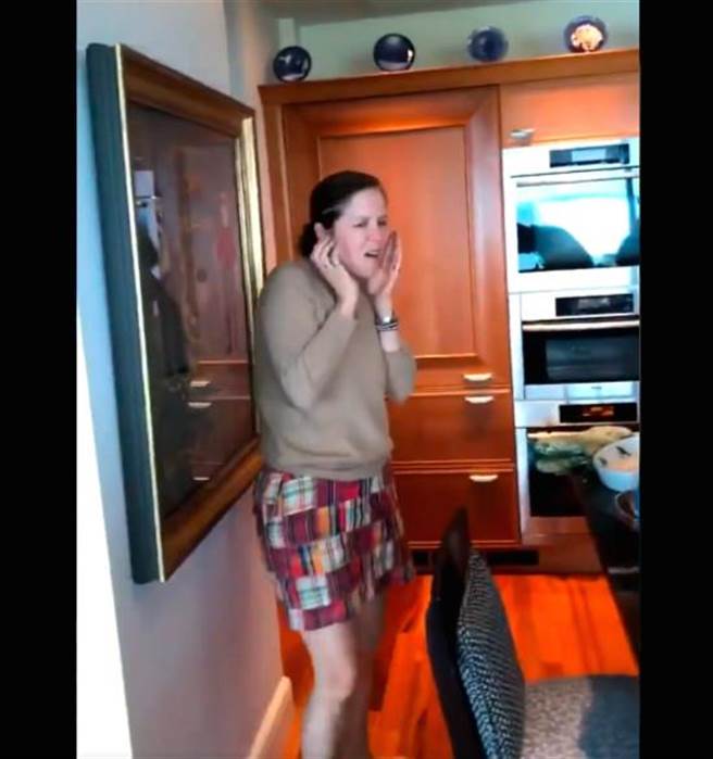 Karlie表示，她这周目前不打算吃沙拉了。(图翻摄于twitter)