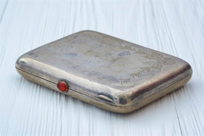 传家宝是块废铁？背后故事超惊人(示意图/达志影像)