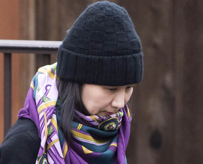 加拿大法院20日公布孟晚舟案法庭文件，当中美方指控华为除了伊朗之外，同时以假名及暗号跟敍利亚和苏丹等国进行生意往来。图为华为财务总长孟晚舟。（美联社）