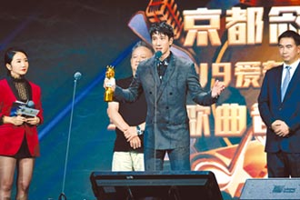 王力宏全球華人歌曲排行榜奪3獎